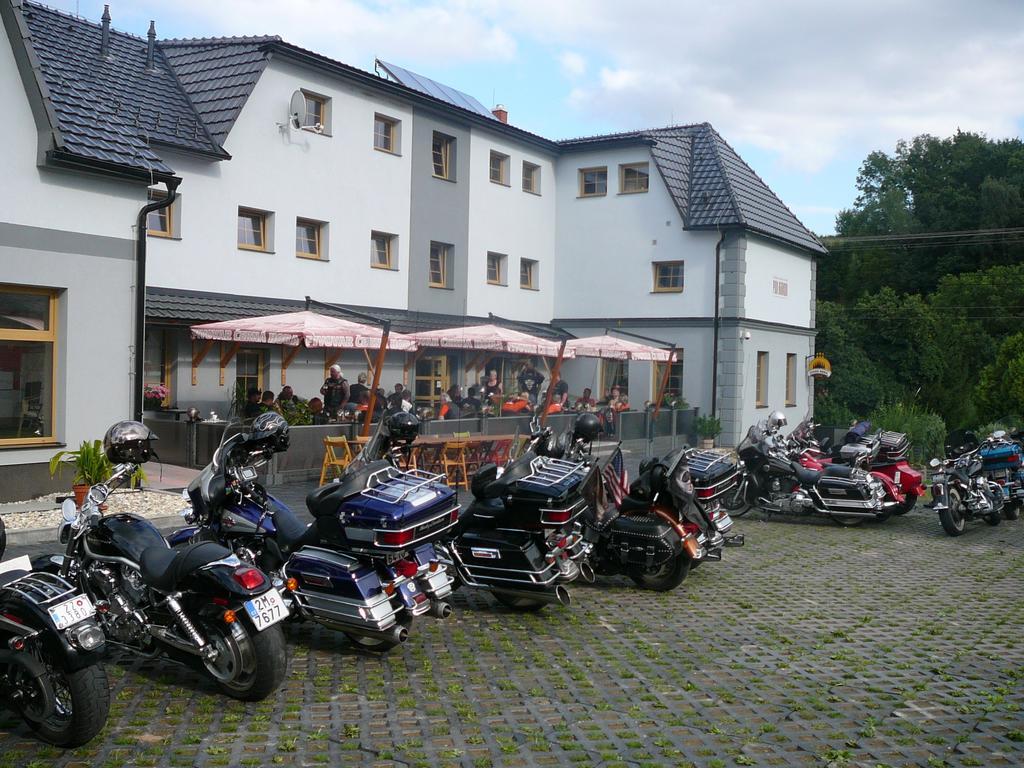 Penzion Pod Hůrkou Hradecna Exteriér fotografie